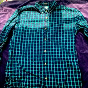 💚3/$25 J. Crew Blue and Green Casual Button Down Shirt